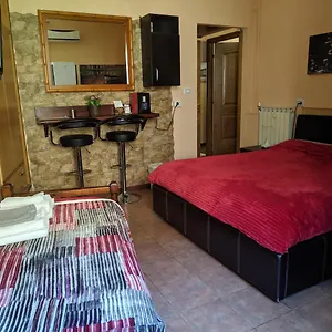 Gina Bed & Breakfast